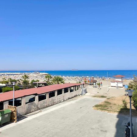 13 Sandy Beach Mackenzie Larnaca Eksteriør billede